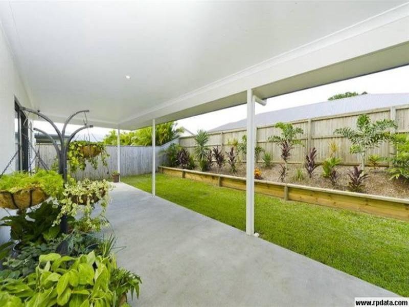 140 Roberts Drive, Trinity Beach QLD 4879
