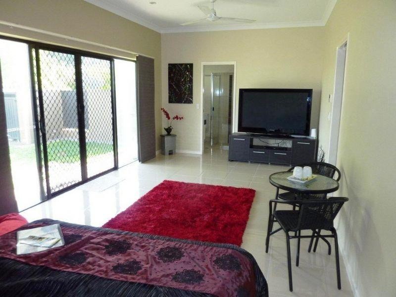 85 Roberts Drive, Trinity Beach QLD 4879