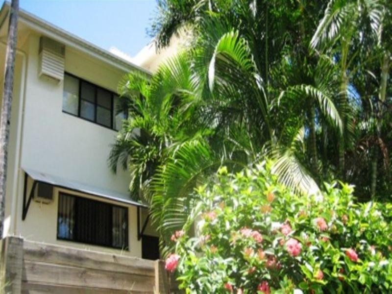 1/106 Moore Street, Trinity Beach QLD 4879