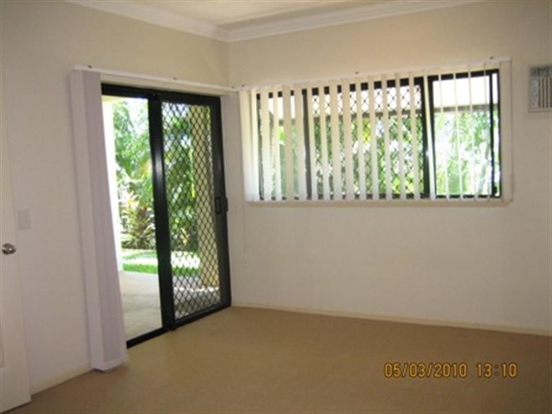 1/106 Moore Street, Trinity Beach QLD 4879