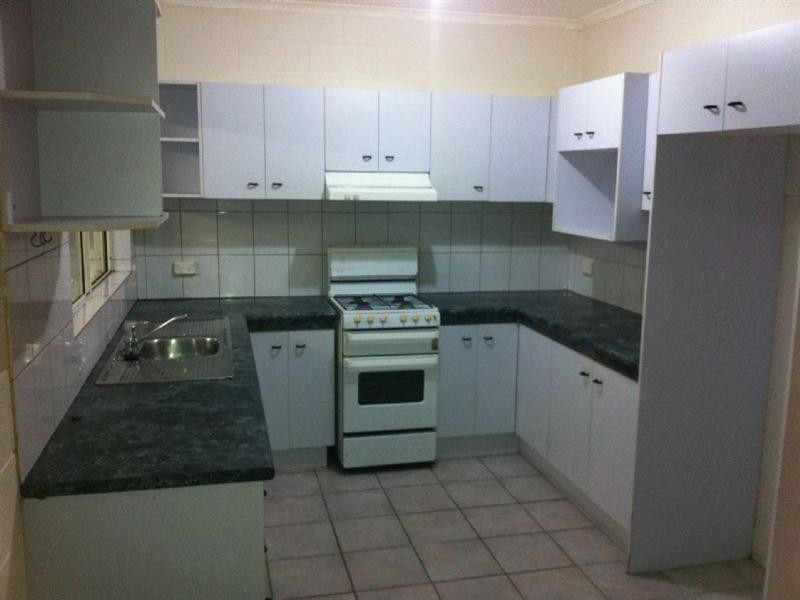 4 Satinash Close, Redlynch QLD 4870