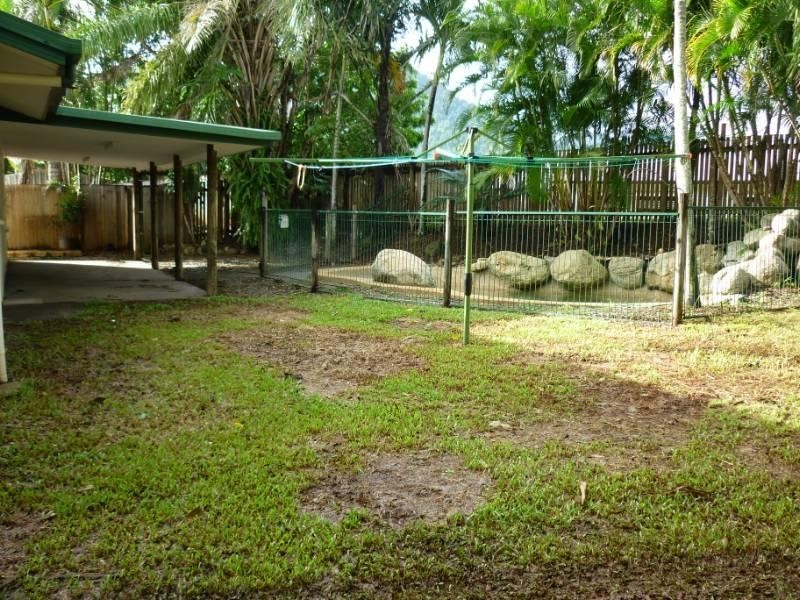 4 Satinash Close, Redlynch QLD 4870