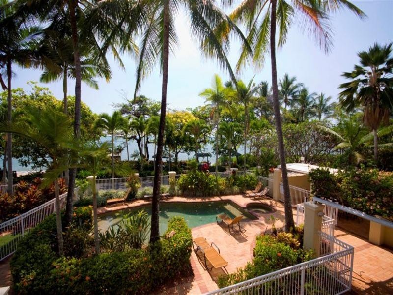 Trinity Beach QLD 4879