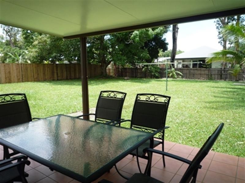 11 Corinda Close, Trinity Beach QLD 4879