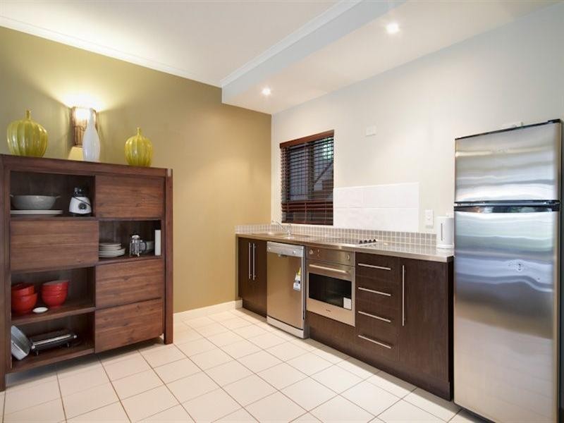 50/81-85 Cedar Road, Palm Cove QLD 4879