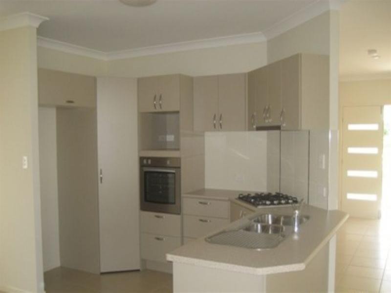 7 Bowline Close, Trinity Beach QLD 4879