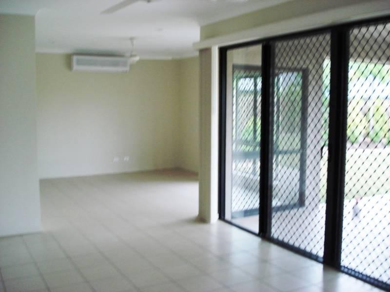 28 Mojeeba Way, Trinity Park QLD 4879