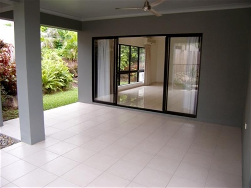 20 Palmetto Street, Palm Cove QLD 4879