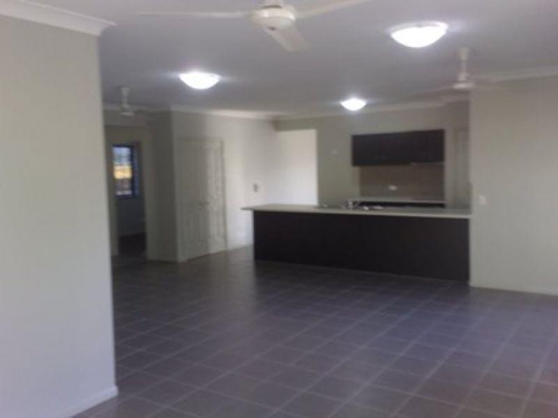 31 Bowline Close, Trinity Beach QLD 4879