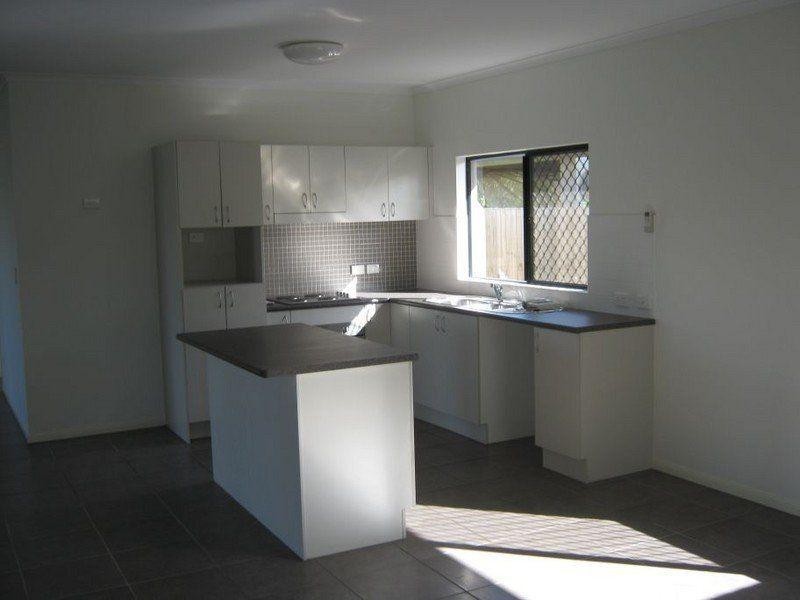 6 Imooya Close, Trinity Park QLD 4879