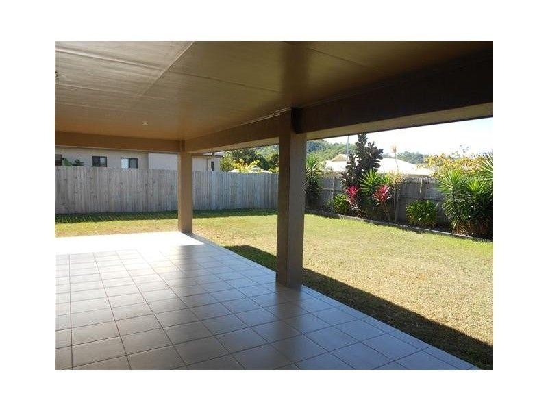 27 Angor Road, Trinity Park QLD 4879