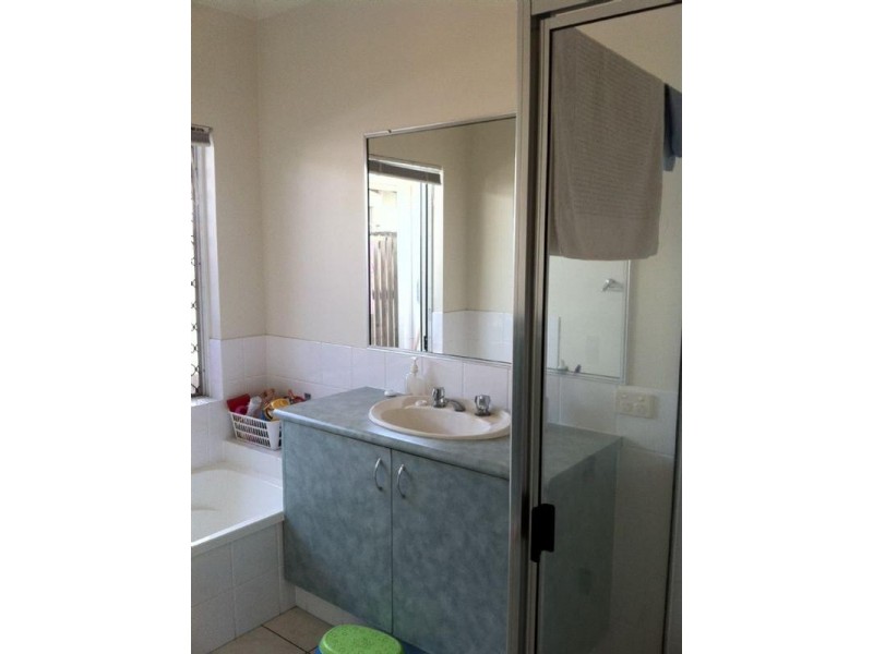 5 Melville Close, Mount Sheridan QLD 4868