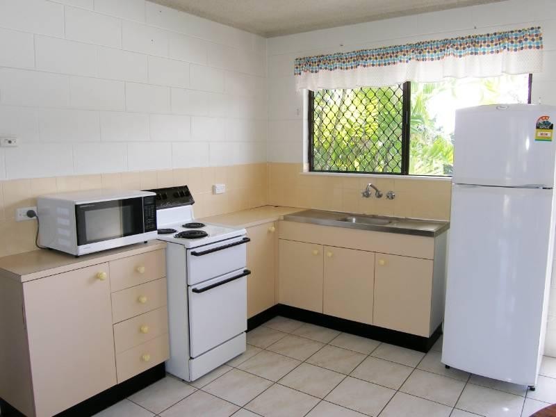 10/63 Moore Street, Trinity Beach QLD 4879