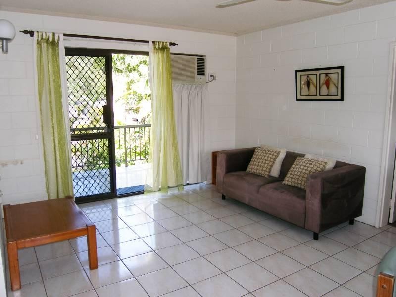 10/63 Moore Street, Trinity Beach QLD 4879