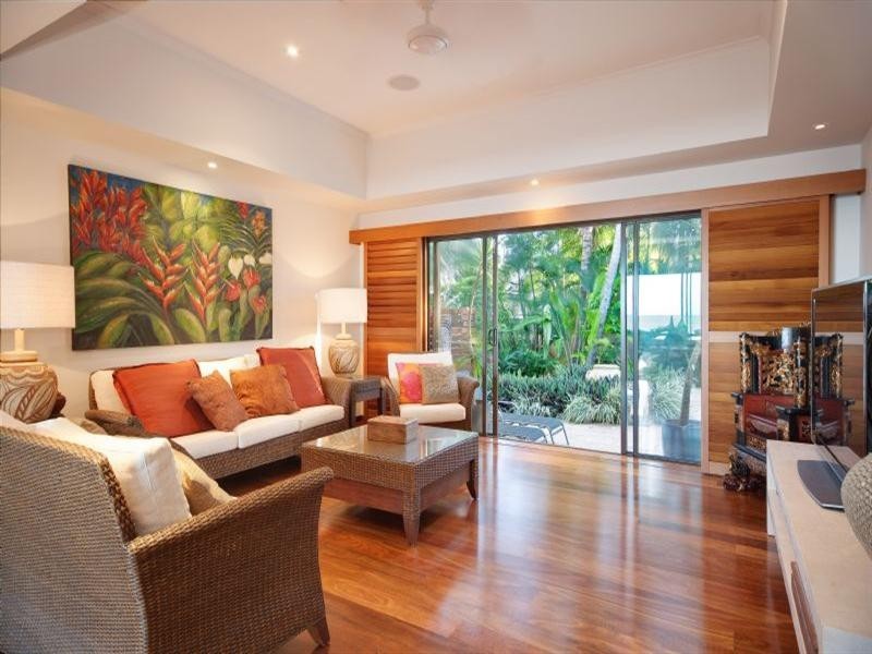 Clifton Beach QLD 4879