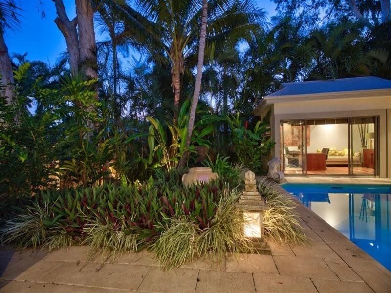 Clifton Beach QLD 4879