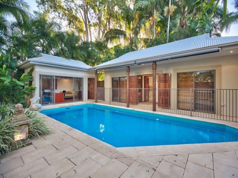 Clifton Beach QLD 4879