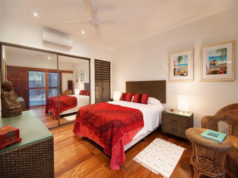 Clifton Beach QLD 4879