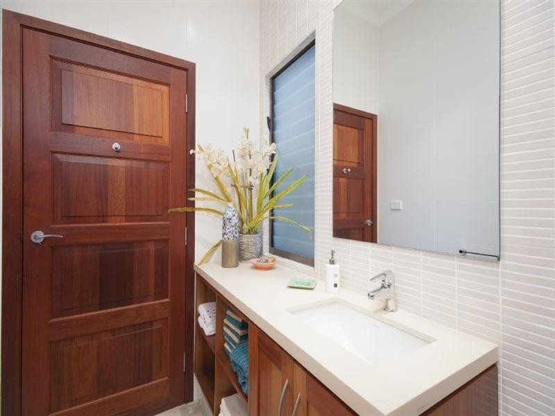 Clifton Beach QLD 4879