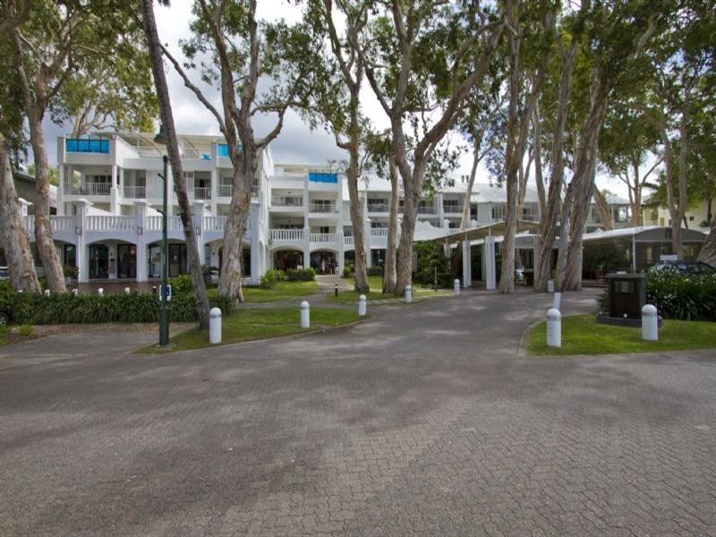Palm Cove QLD 4879