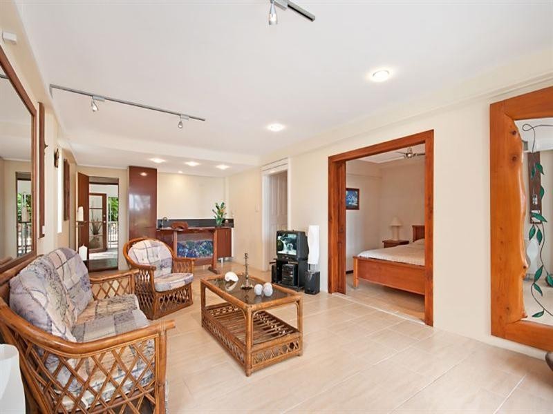 Clifton Beach QLD 4879