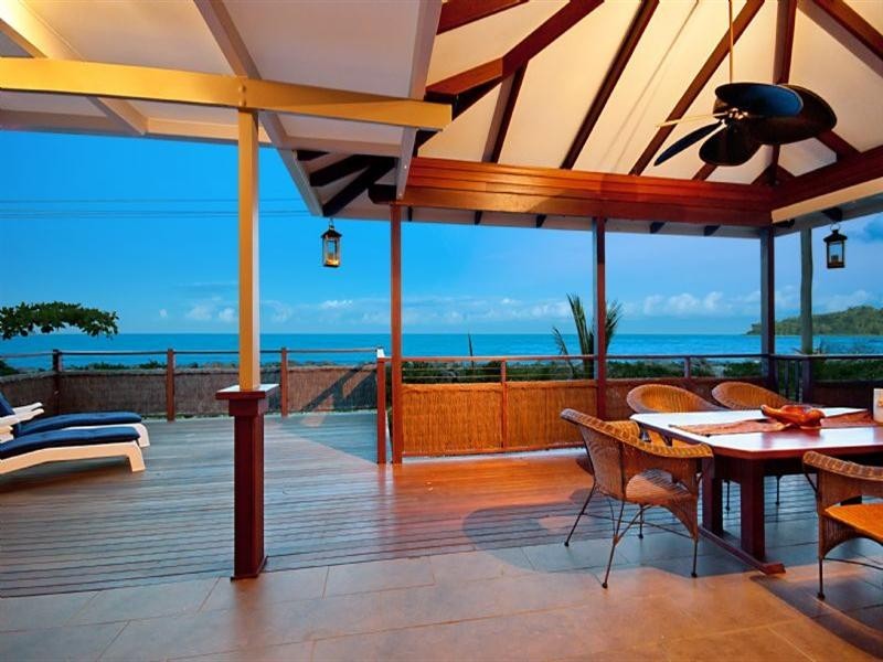 Clifton Beach QLD 4879