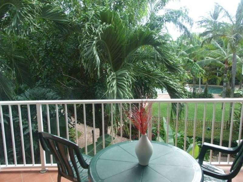 Holloways Beach QLD 4878