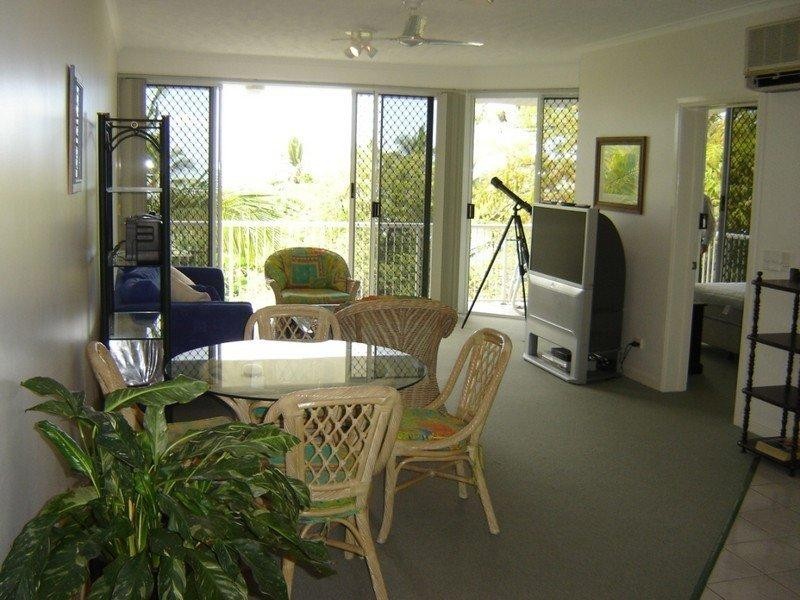 2/38 Moore Street, Trinity Beach QLD 4879