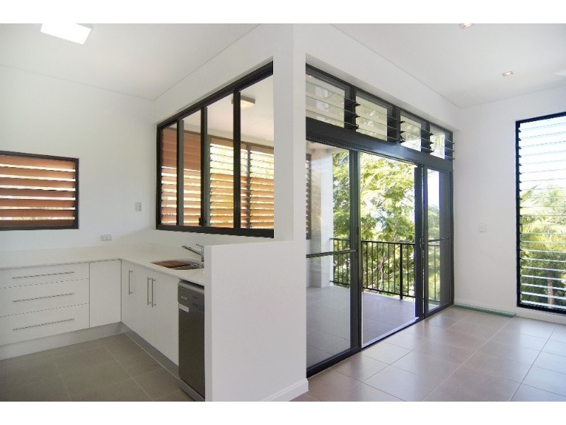 Trinity Beach QLD 4879