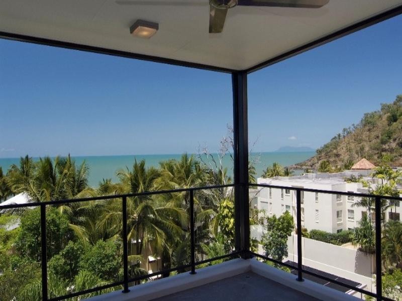 Trinity Beach QLD 4879