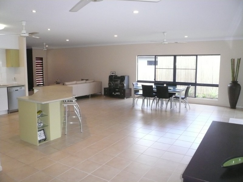 Kewarra Beach QLD 4879