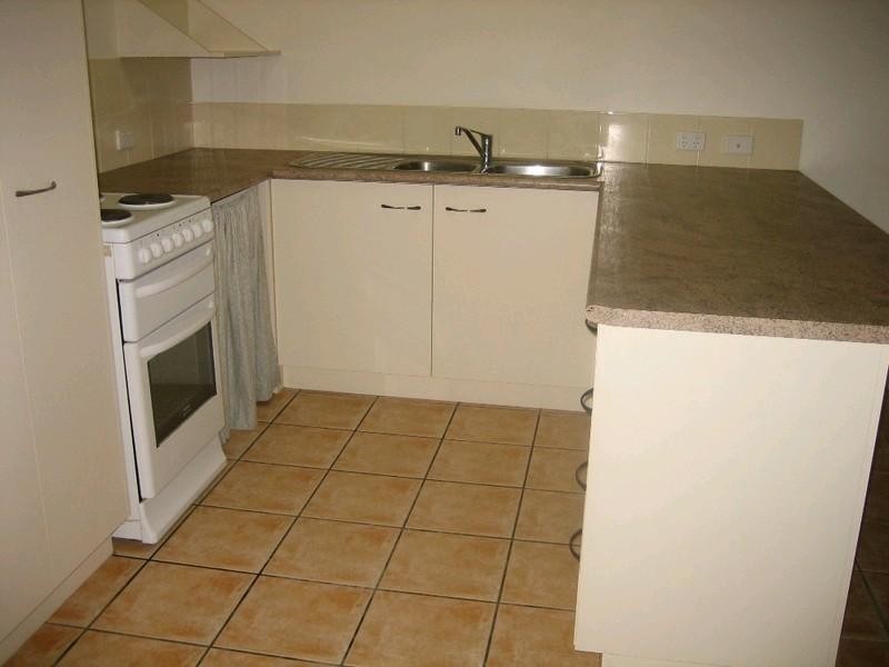 8/2 Oyster Court, Trinity Beach QLD 4879