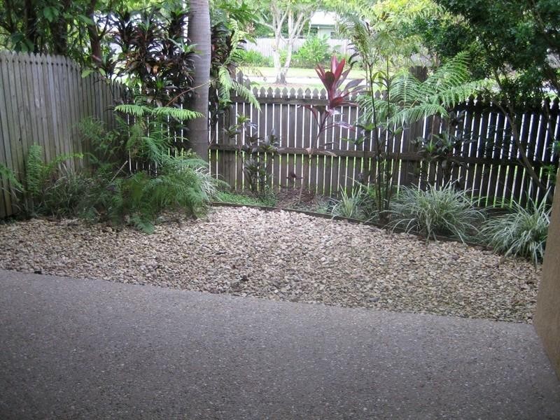 8/2 Oyster Court, Trinity Beach QLD 4879