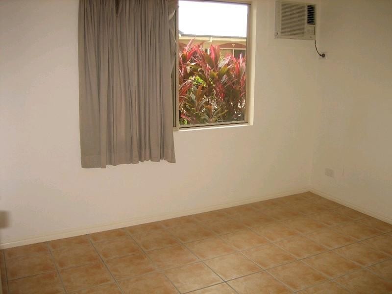 8/2 Oyster Court, Trinity Beach QLD 4879