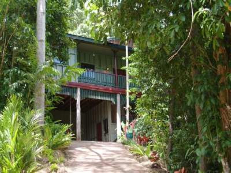 6 Euodia Court, Kamerunga QLD 4870