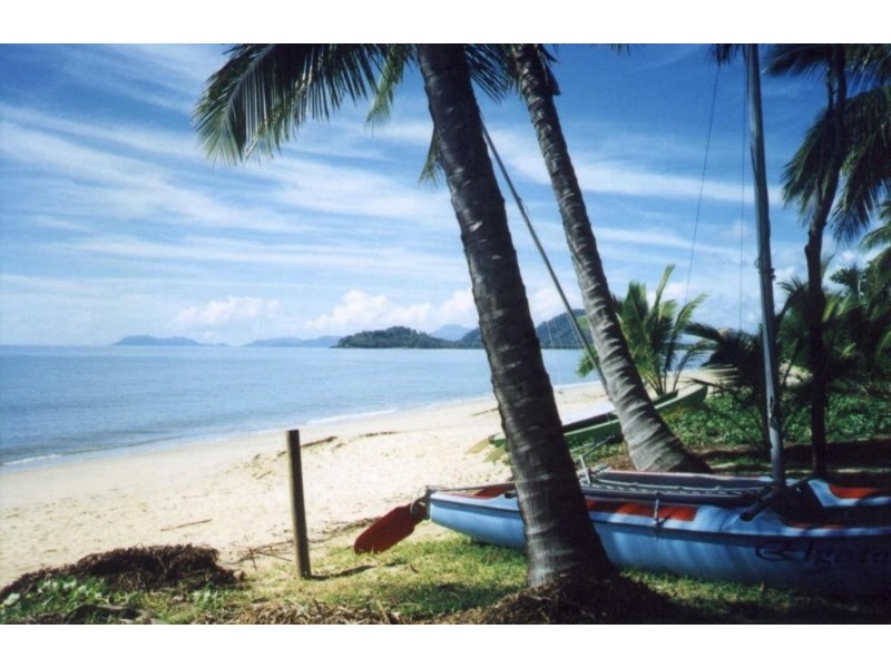 Trinity Beach QLD 4879