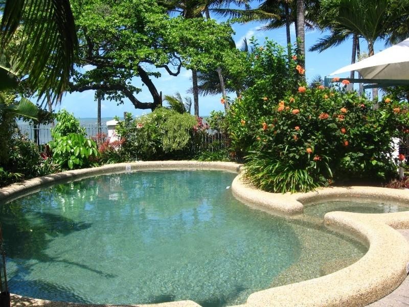 Trinity Beach QLD 4879