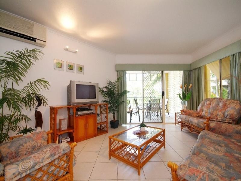 Trinity Beach QLD 4879