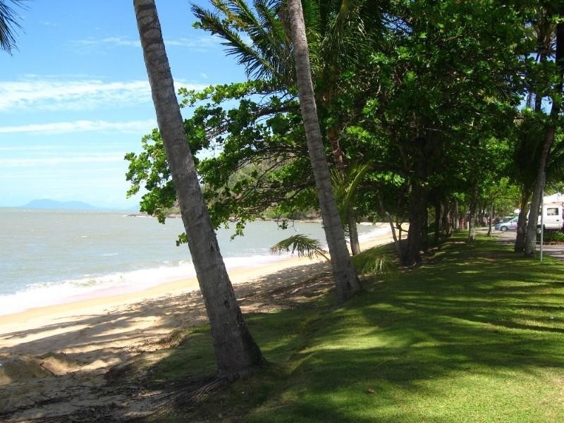 Trinity Beach QLD 4879