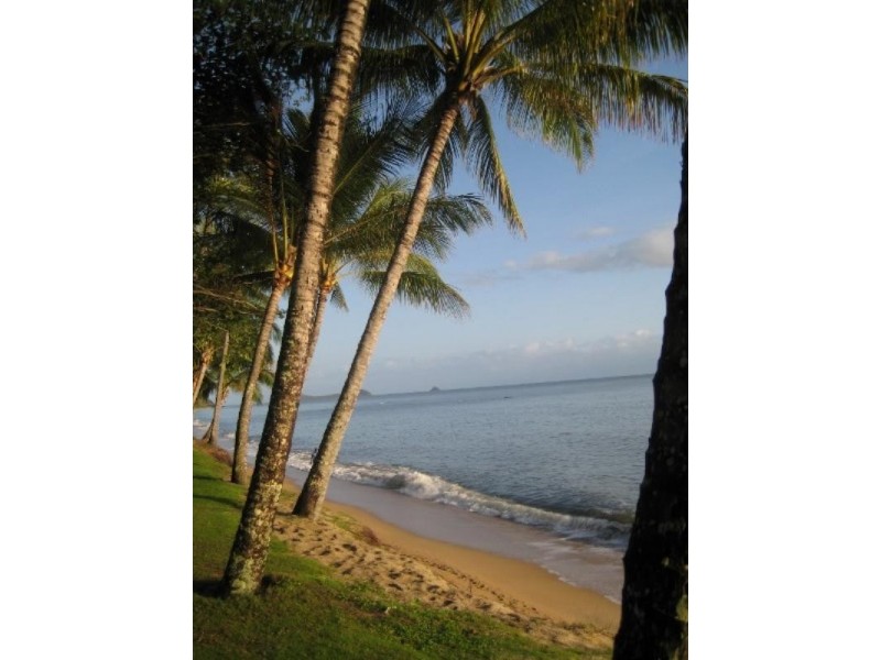 Trinity Beach QLD 4879