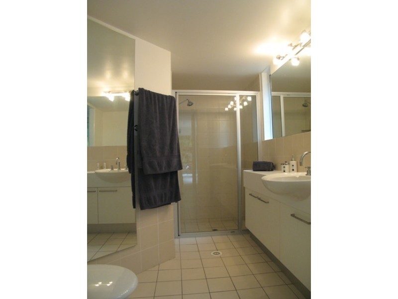 2/5 Elanda Street, Sunshine Beach QLD 4567