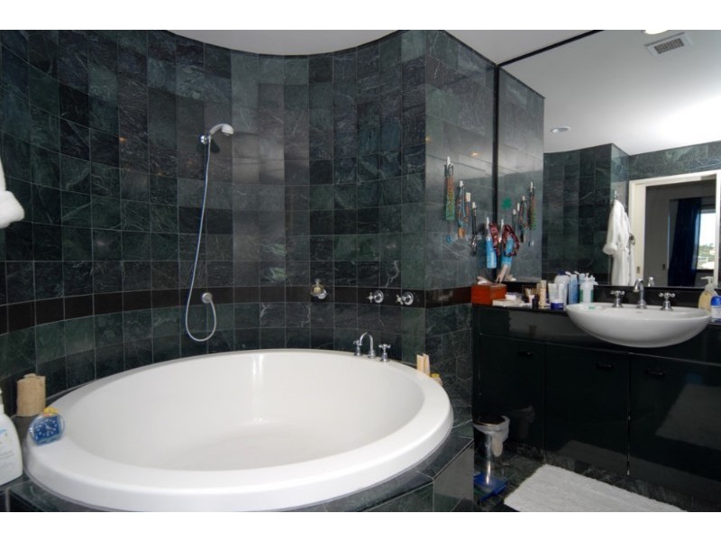 2 Orealla Crescent, Sunrise Beach QLD 4567