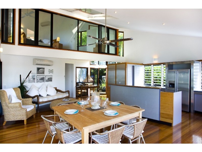 36 Arakoon Crescent, Sunshine Beach QLD 4567