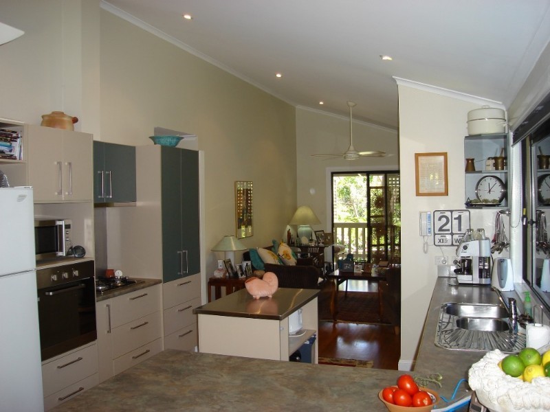 208 Edwards Street, Sunshine Beach QLD 4567