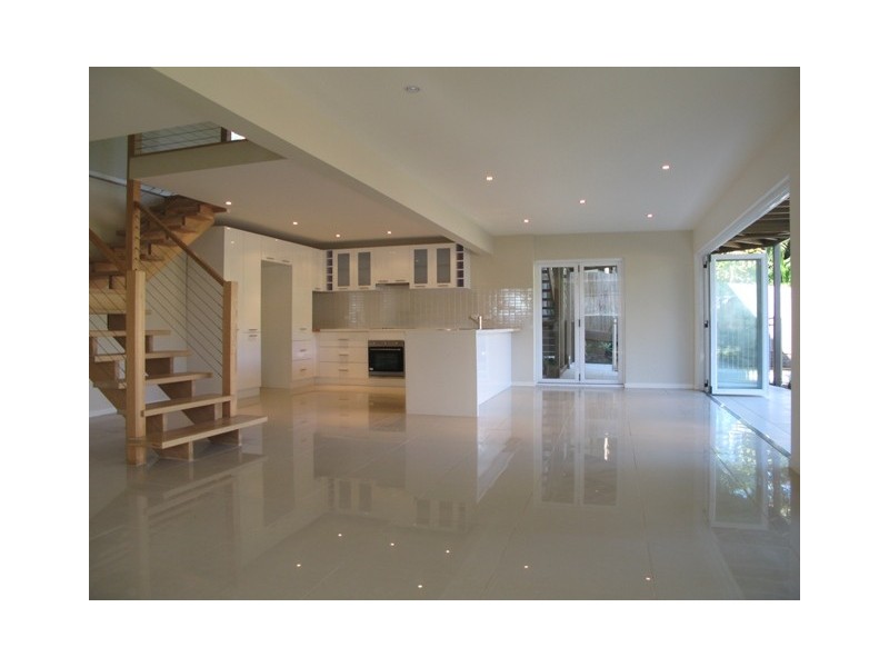 9 Swan Avenue, Sunshine Beach QLD 4567