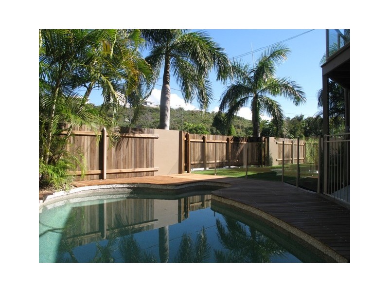 9 Swan Avenue, Sunshine Beach QLD 4567