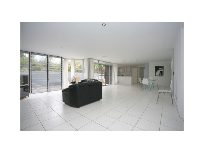 7 Rainbow Crescent, Sunrise Beach QLD 4567