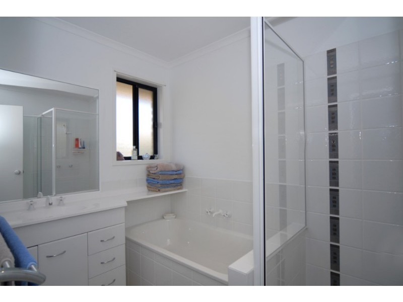 16 Stormbird Drive, Noosa Heads QLD 4567