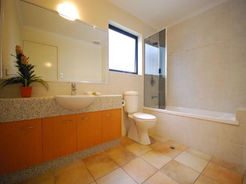 8/1-3 Tingira Crescent, Sunrise Beach QLD 4567