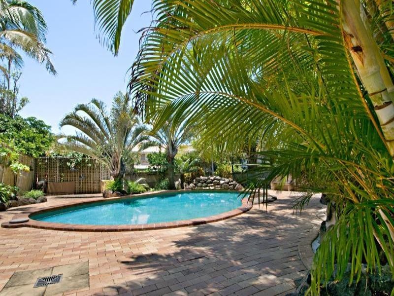 Sunrise Beach QLD 4567